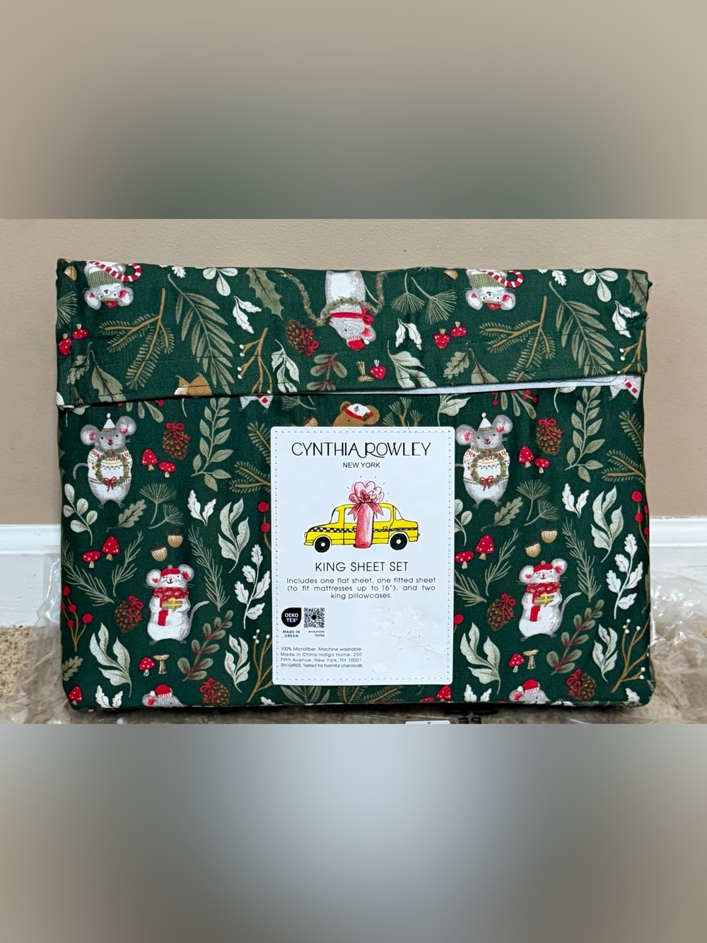 Cynthia Rowley Green Holiday Sheet Set with Festive Motifs
